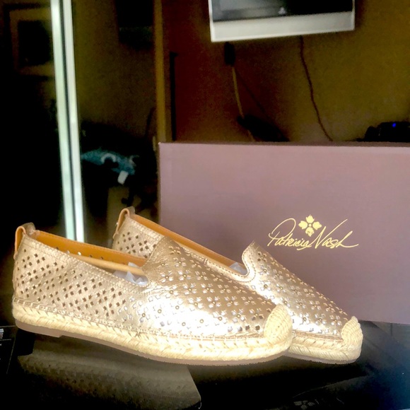 Gold slip on leather shoes